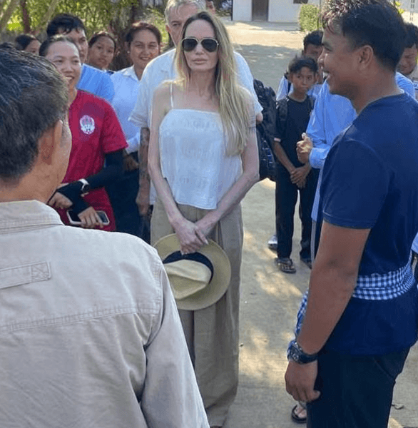 анджелина джоли 1 Анджелина Джоли